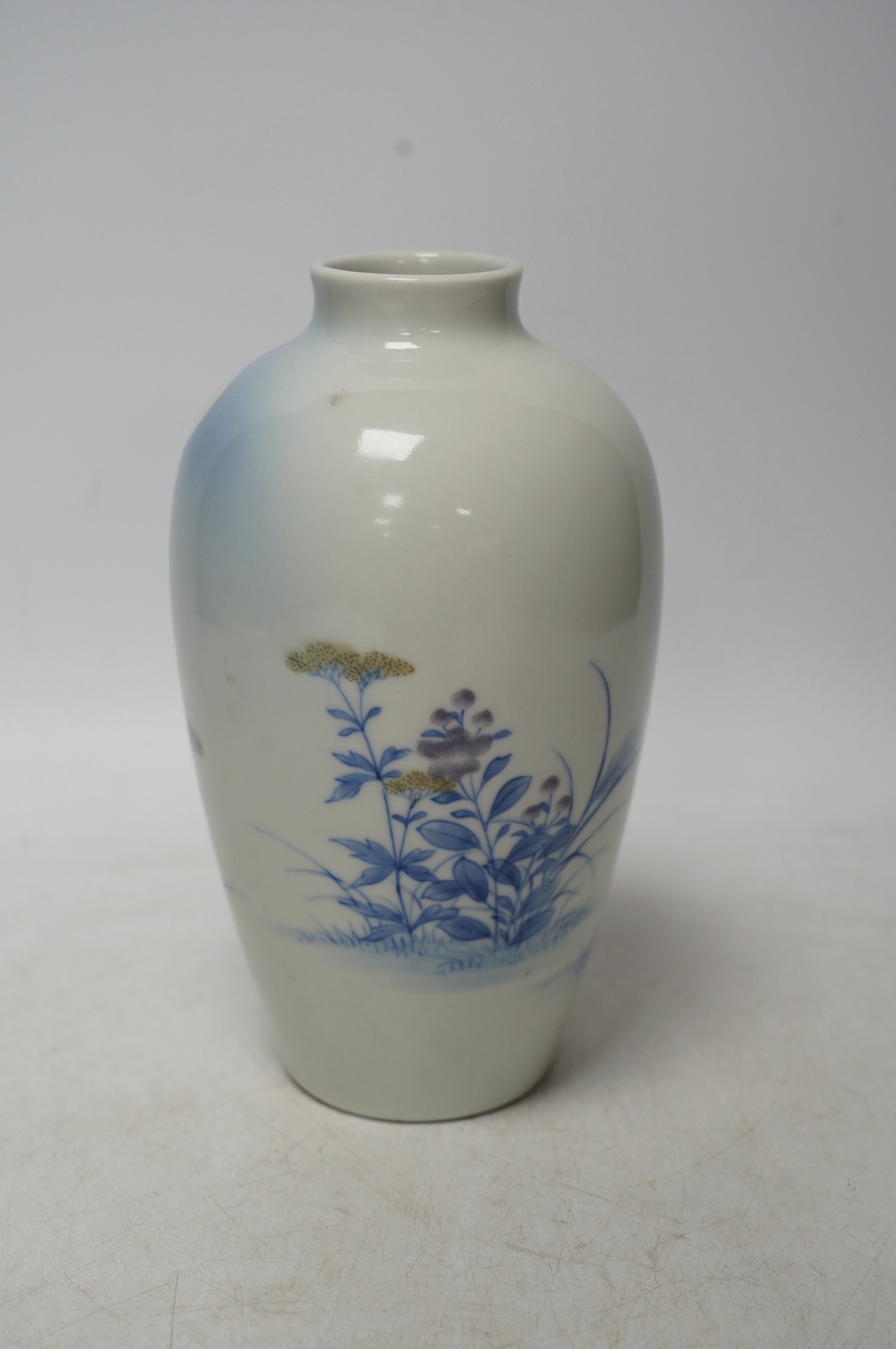 A 20th century Japanese porcelain vase, 19cm high. Condition - fair to good